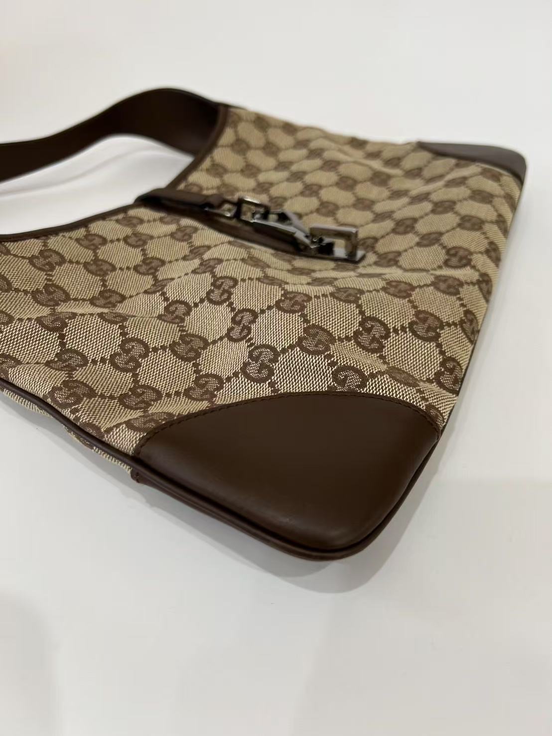 Gucci Jackie cloth handbag Gucci Brown in Cloth Shoulder Bag