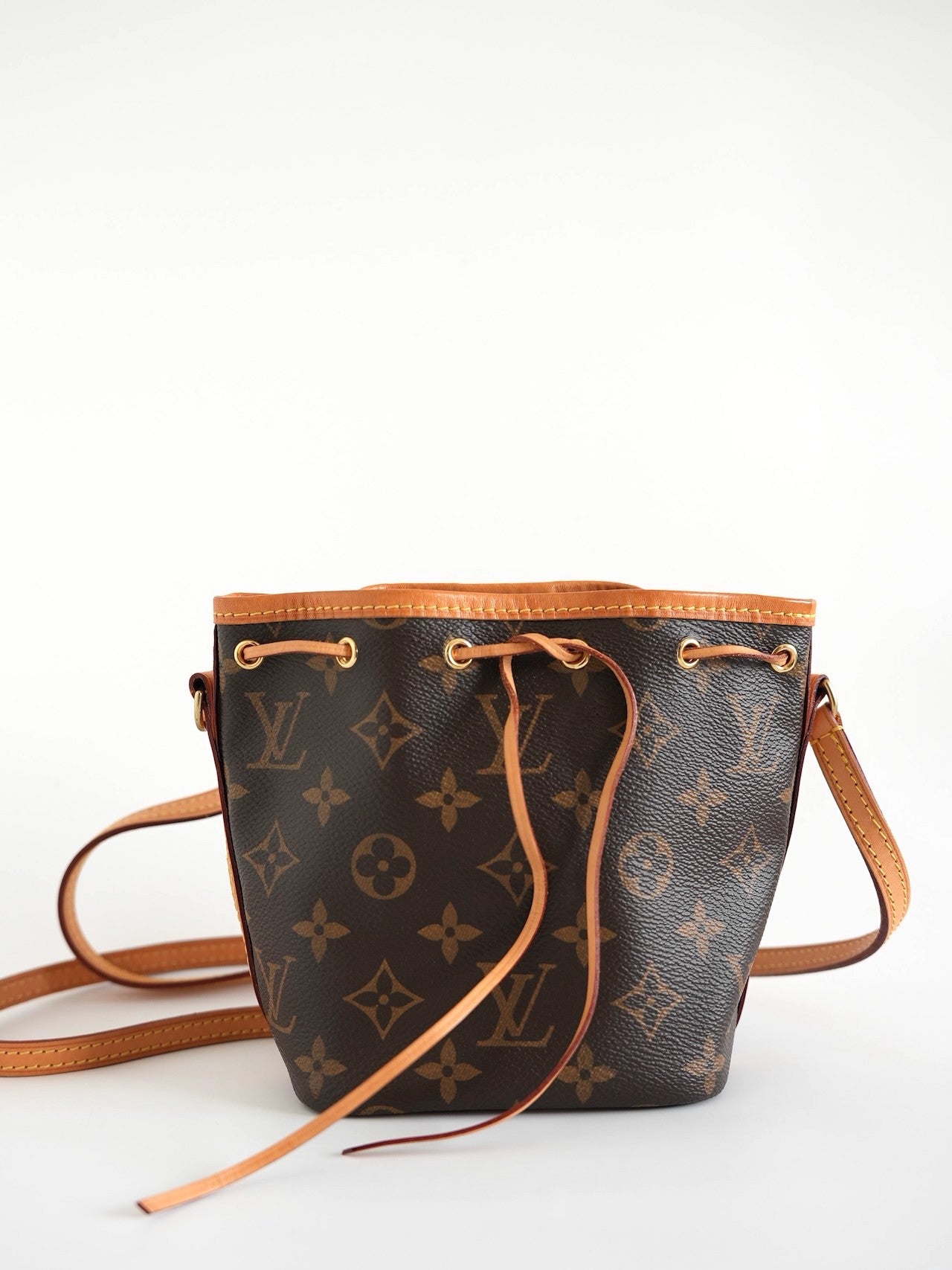 Louis Vuitton Vintage Monogram Noé Nano Bucket Bag M41346