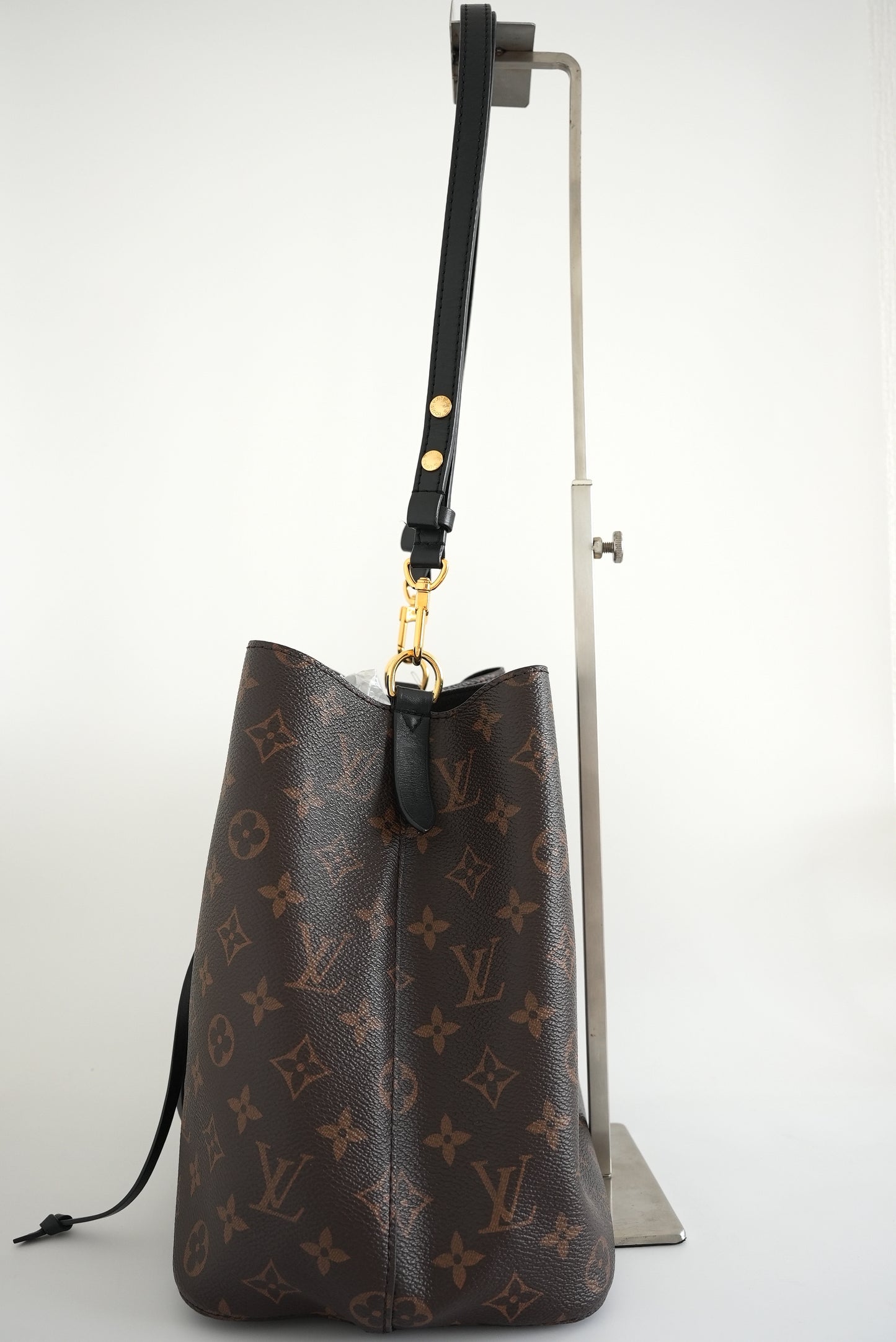 Louis Vuitton NéoNoé MM Monogram Canvas shoulder bag M44020