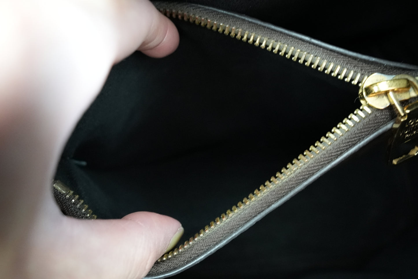 Louis Vuitton NéoNoé MM Monogram Canvas shoulder bag M44020