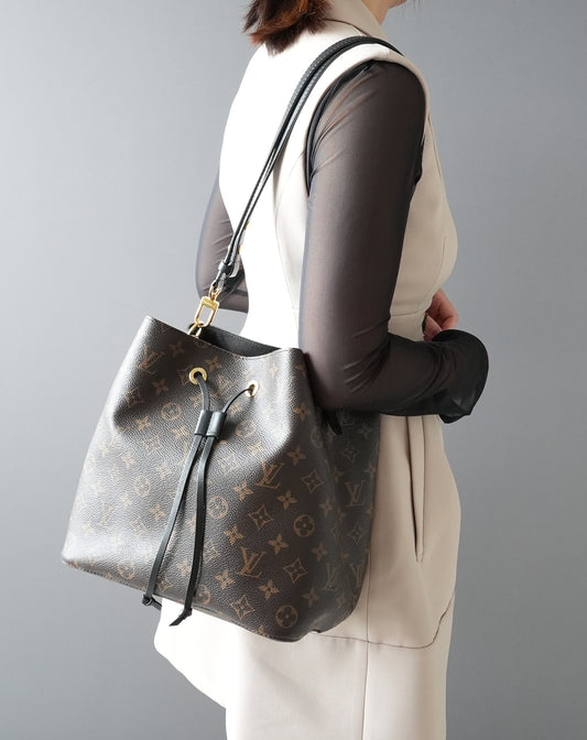 Louis Vuitton NéoNoé MM Monogram Canvas shoulder bag M44020
